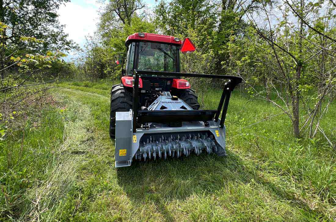 mp560 mulcher with adjustable skid shoes