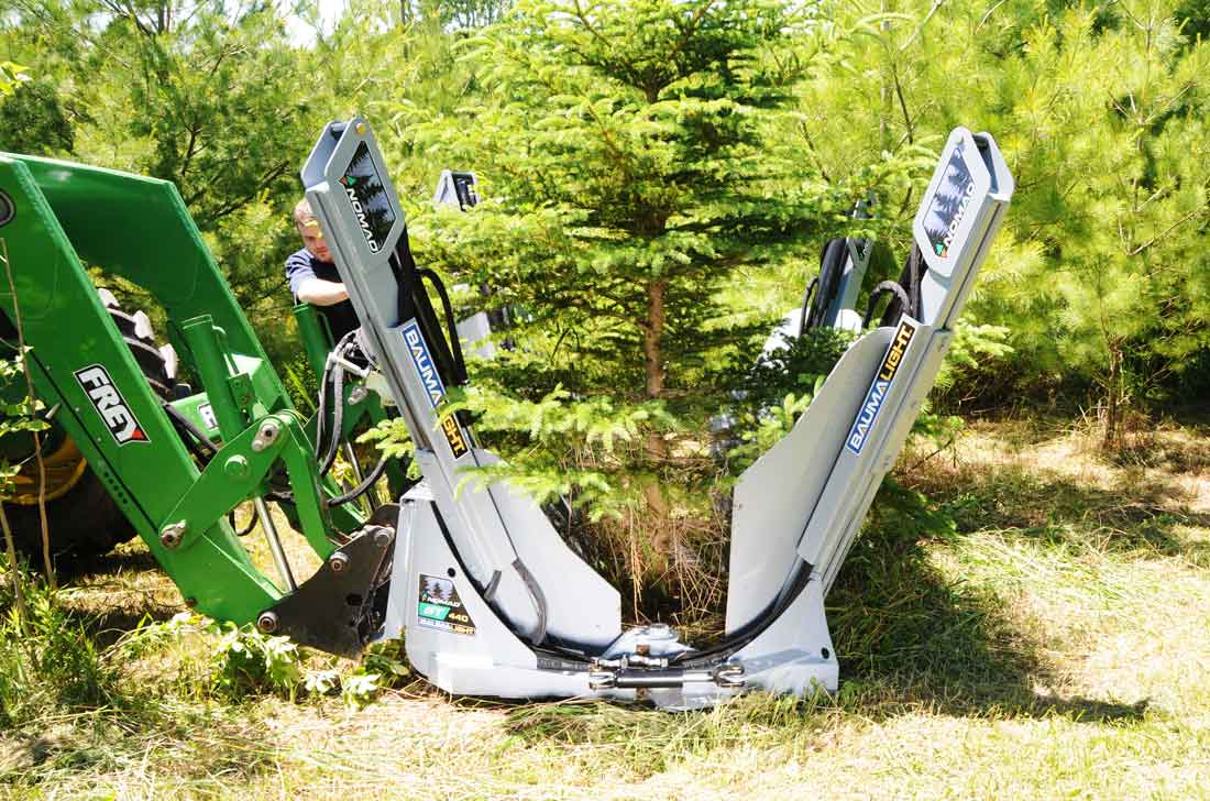 Bêche à arbre Baumalight montée sur un chargeur de 40 pouces